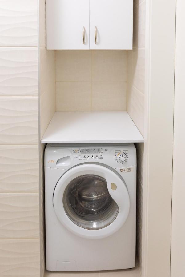 Sweet Home Apartman , 30Sqm Studio, Free Private Parking, Mountain View, Balcony, 20 Min From Downtown Budapest Ngoại thất bức ảnh